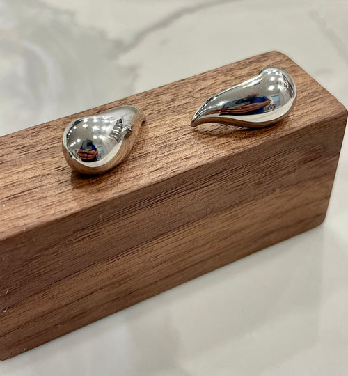 925 Sterling Silver Teardrop Stud Earrings-1